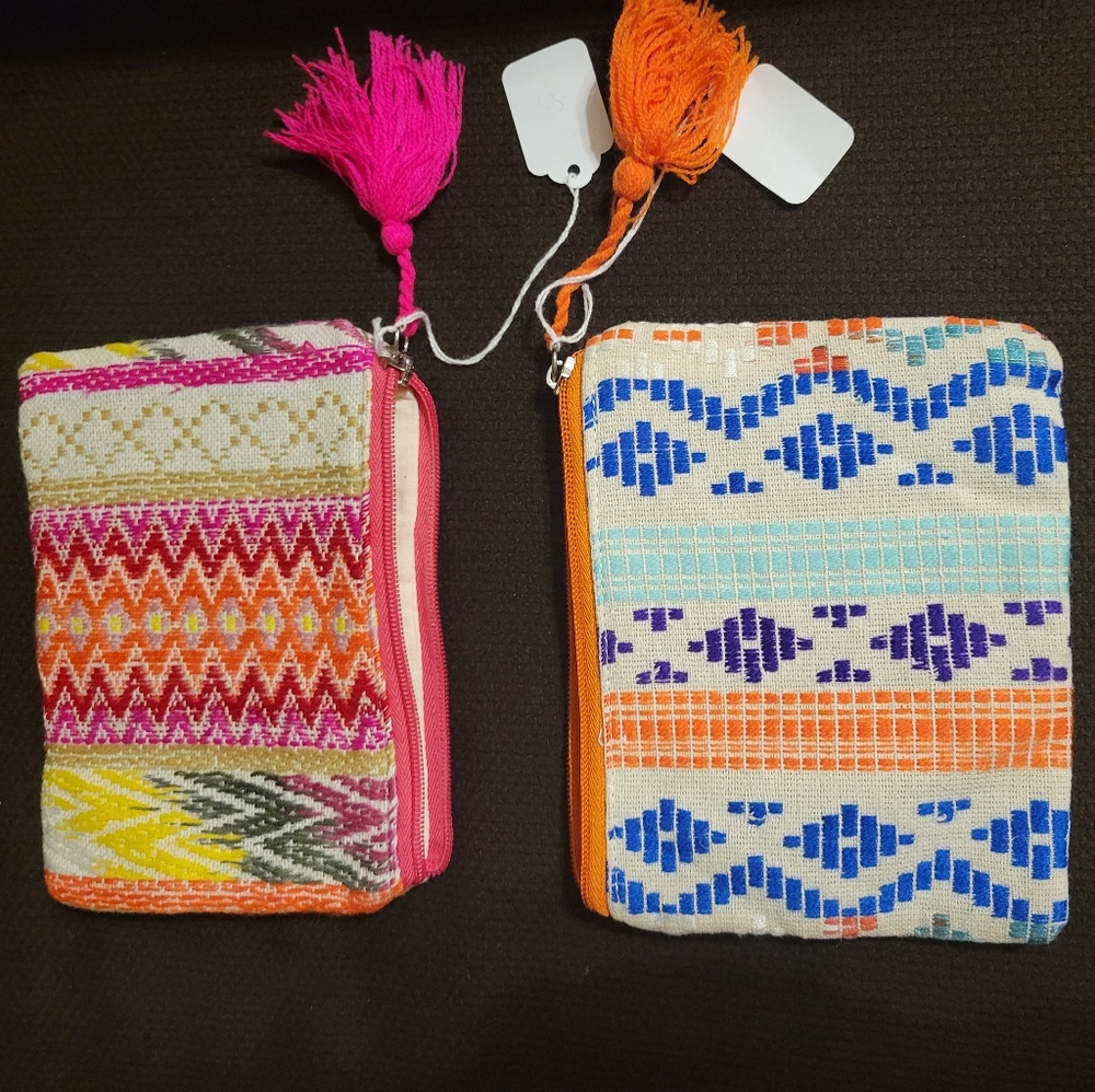 (2) CHIC WRISTLETS/CLUTCHES  BAGS